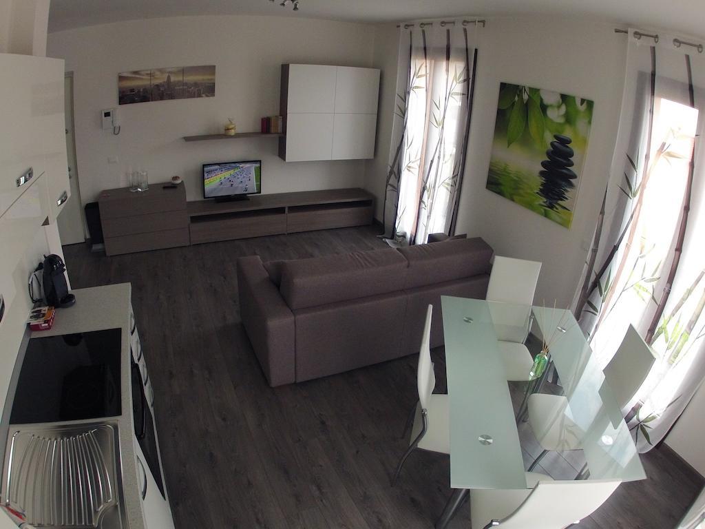 Apartamento Il Nuovo Palazzotto Stresa Habitación foto